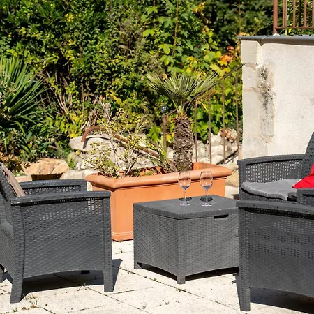 Holiday home Des Fours A Chaux *