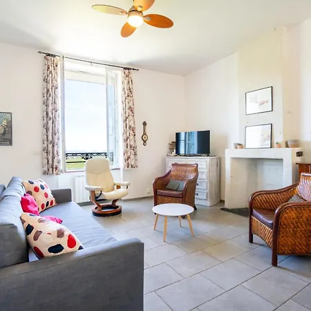 Des Fours A Chaux * Saumur